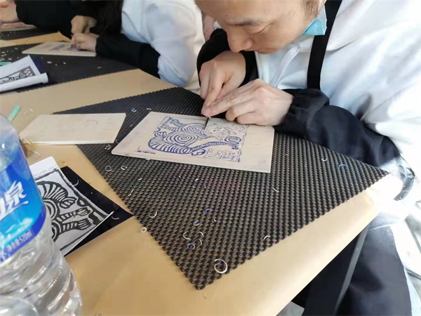 大理特色團(tuán)建活動(dòng)推薦：來(lái)薄技在體驗(yàn)甲馬拓印，感受大理非物質(zhì)文化遺產(chǎn)的魅力吧