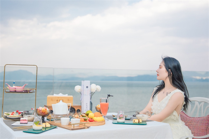 大理詩(shī)莉莉愛(ài)的美宿館海景酒店